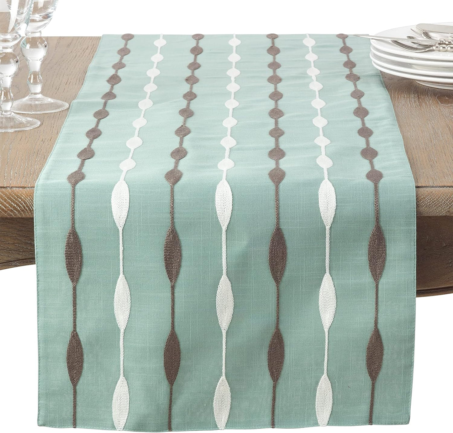 Saro Lifestyle Modern Embroidered Design Table Runner, Natural, 16" x 90"